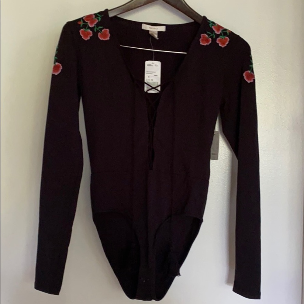 F21 EMBROIDERED FLORAL BODYSUIT WITH TASSELS NWT - Picture 3 of 12